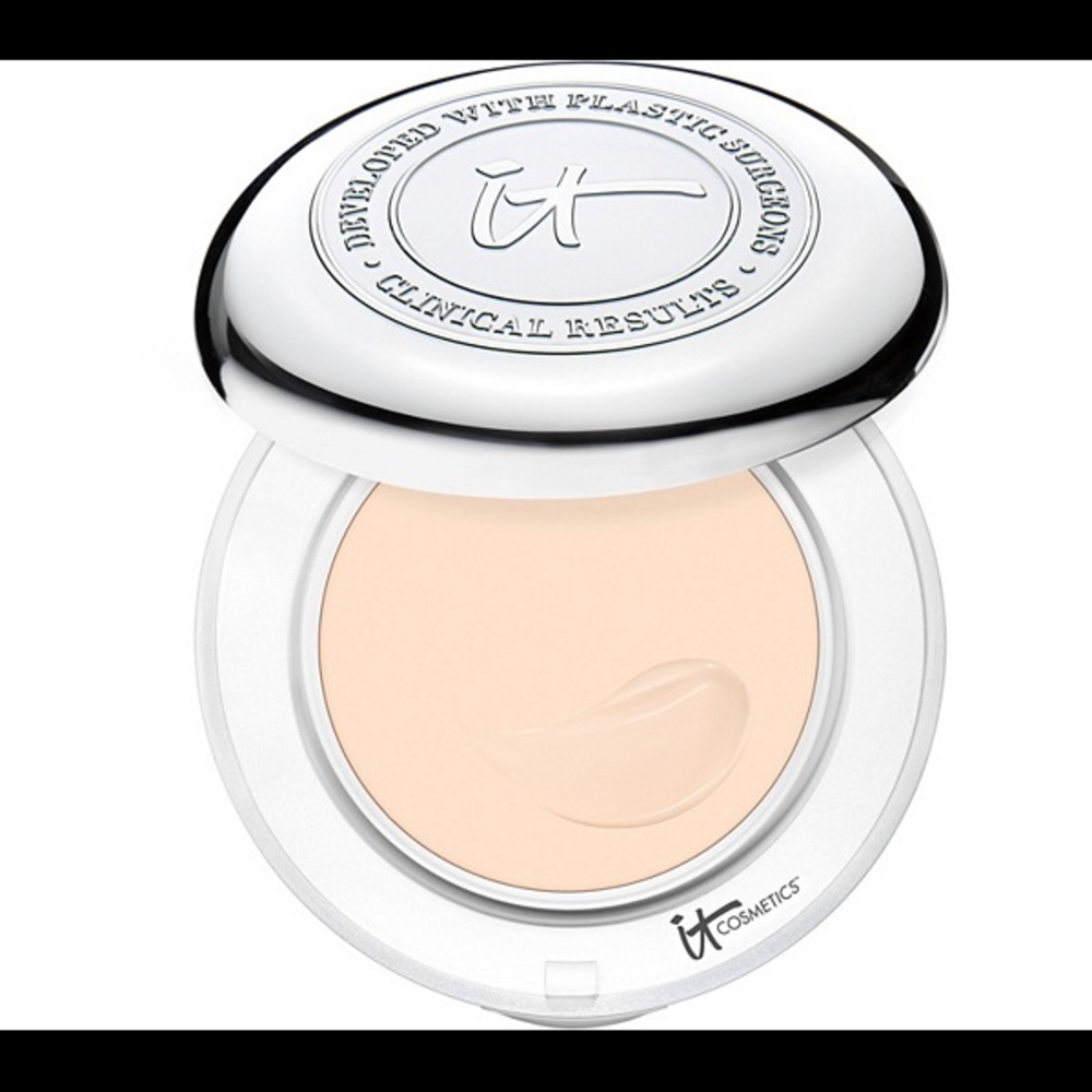 SOLD!!! it Cosmetics Confidence In a Compact - Picture 3 of 3